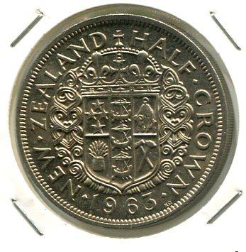 NEW ZEALAND 1963 1/2 CROWN (02)